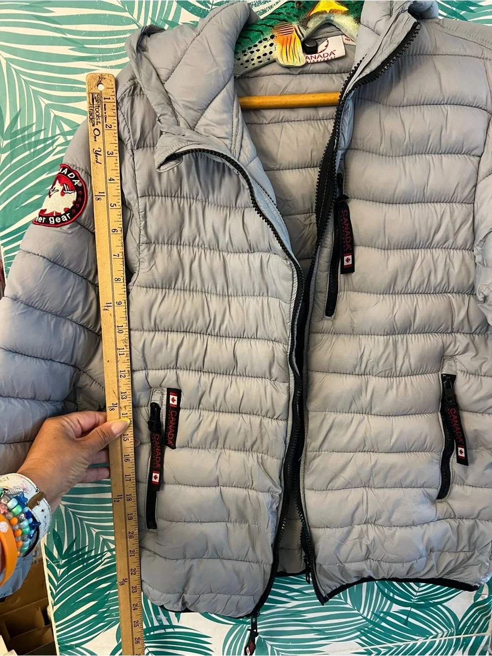 Canada Kids Lightweight Puffer Jacket - Light Gray Sz 14-16 Guc